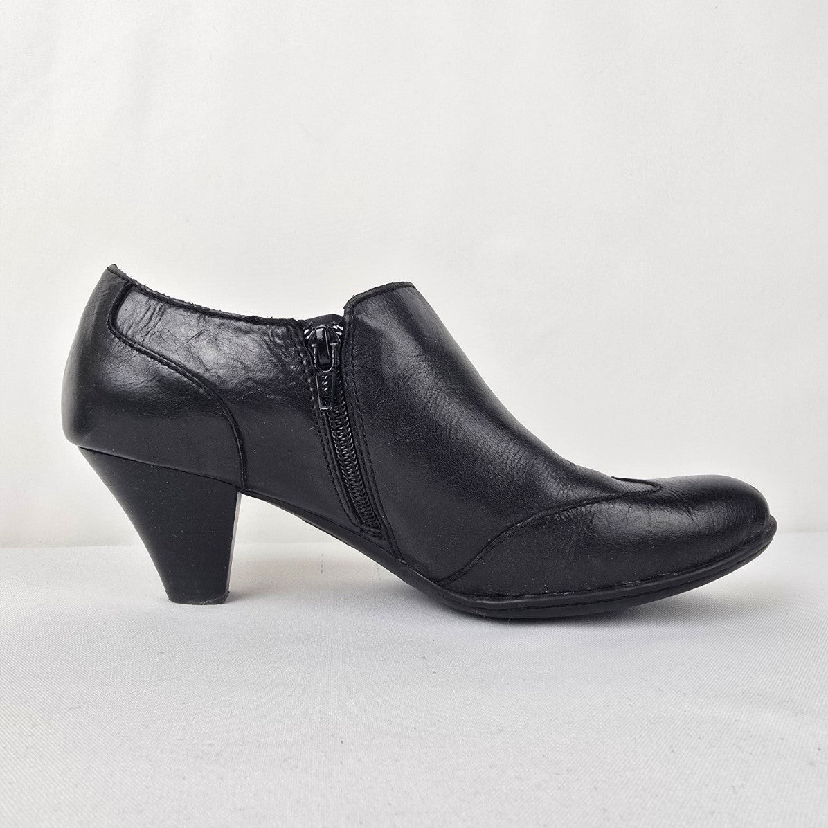 Born Black Leather Heeled Bootie Size 8