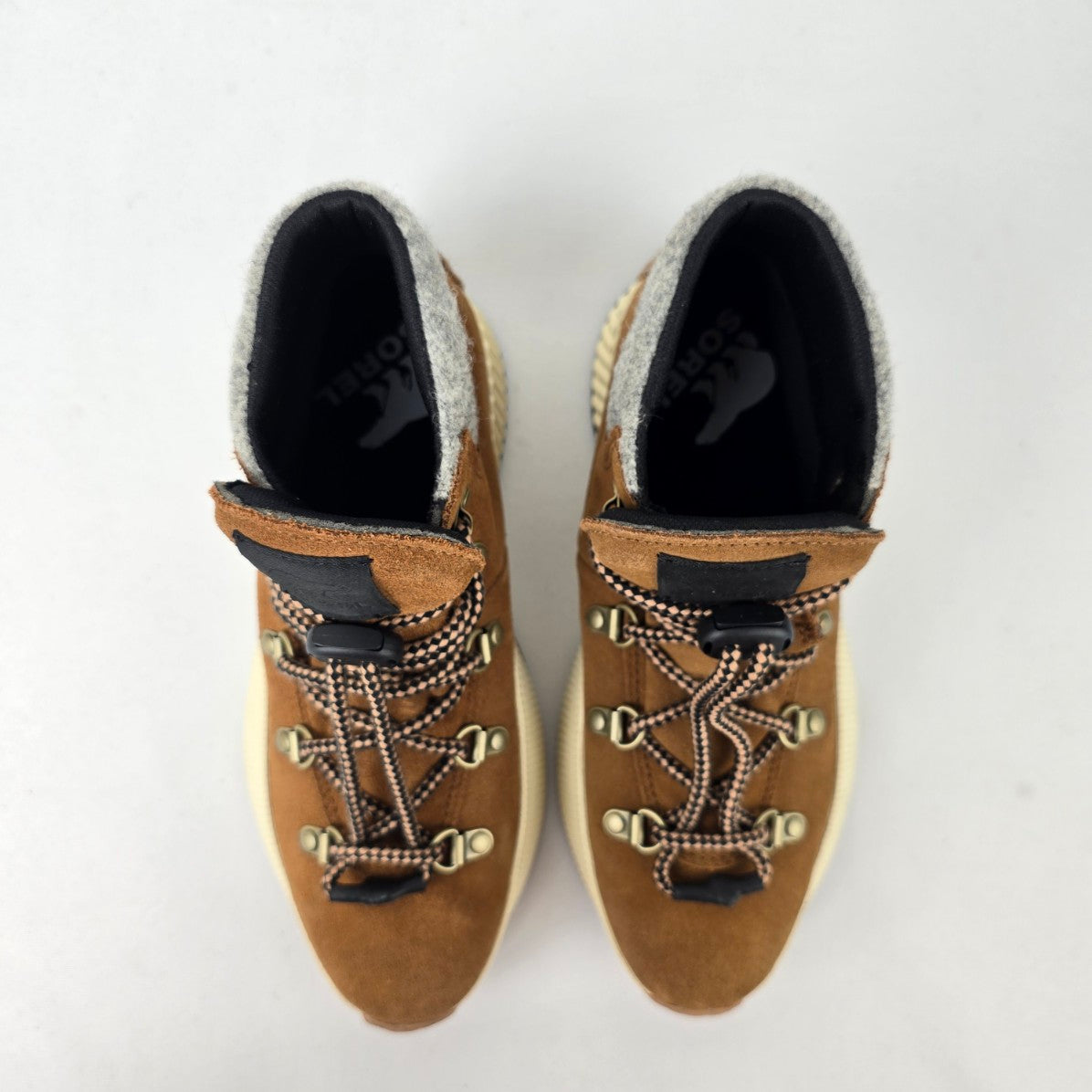 Sorel Brown Out N About Conquest Lace up Boot Size 5