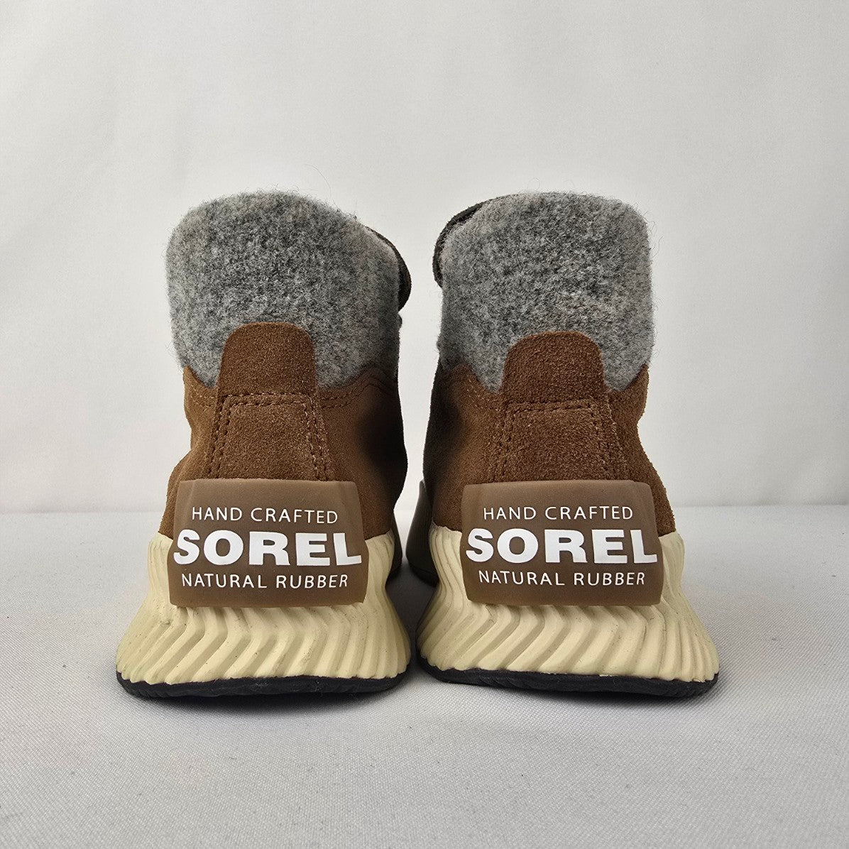 Sorel Brown Out N About Conquest Lace up Boot Size 5