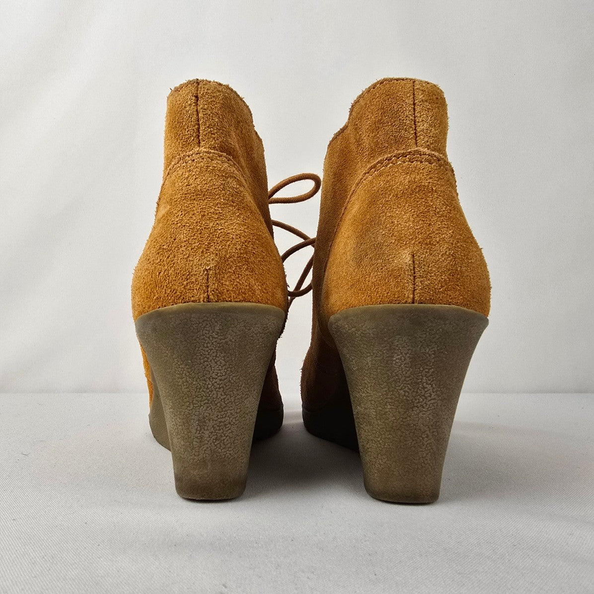 White Mountain Brown Lace Up Wedge Bootie Size 8