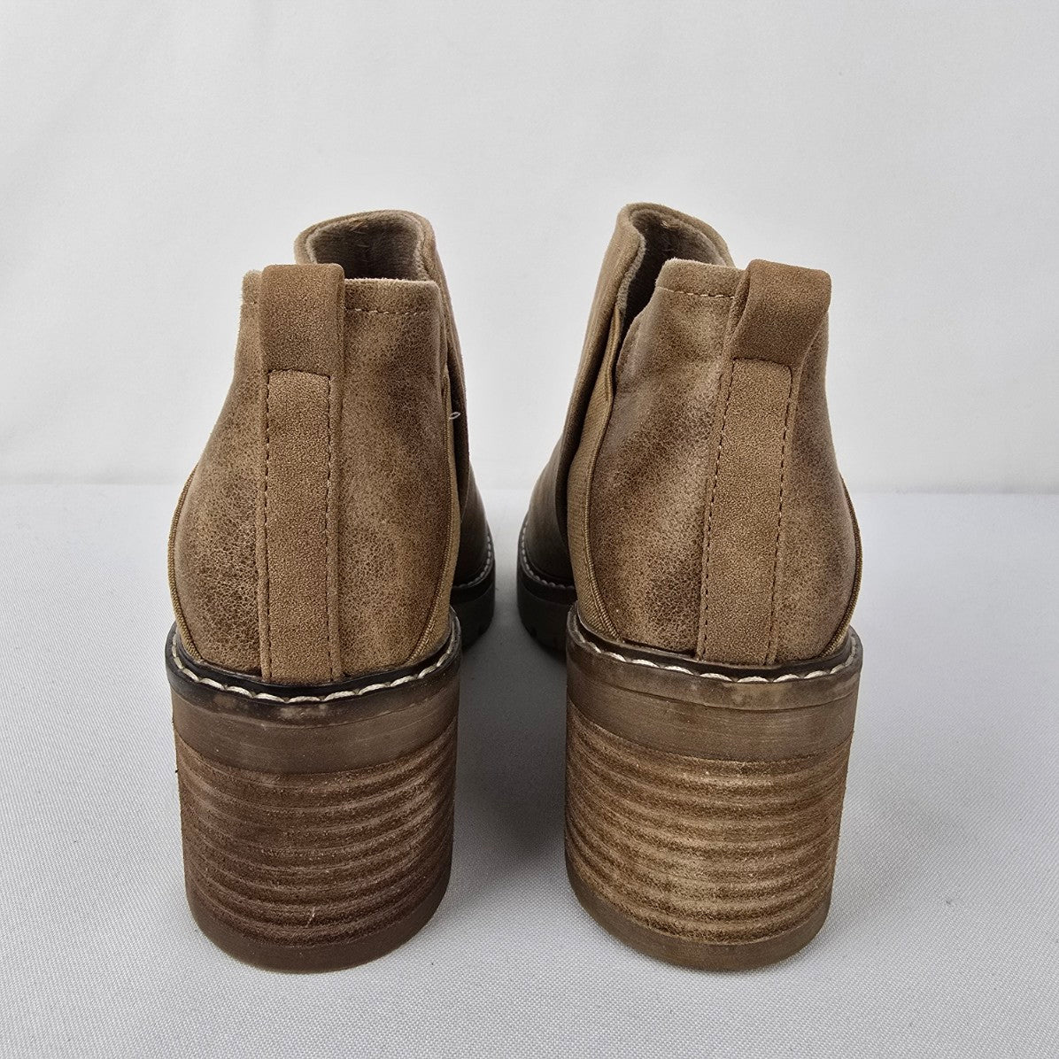 Crown Vintage Brown Heeled Ankle Boots Size 7