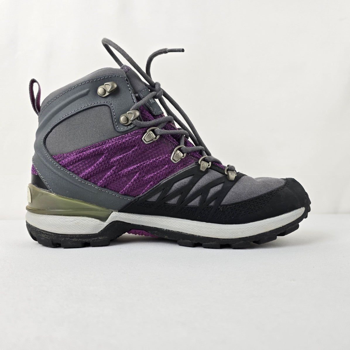 The North Face  Gore-Tex Purple & Grey Hiking Boots Size 10