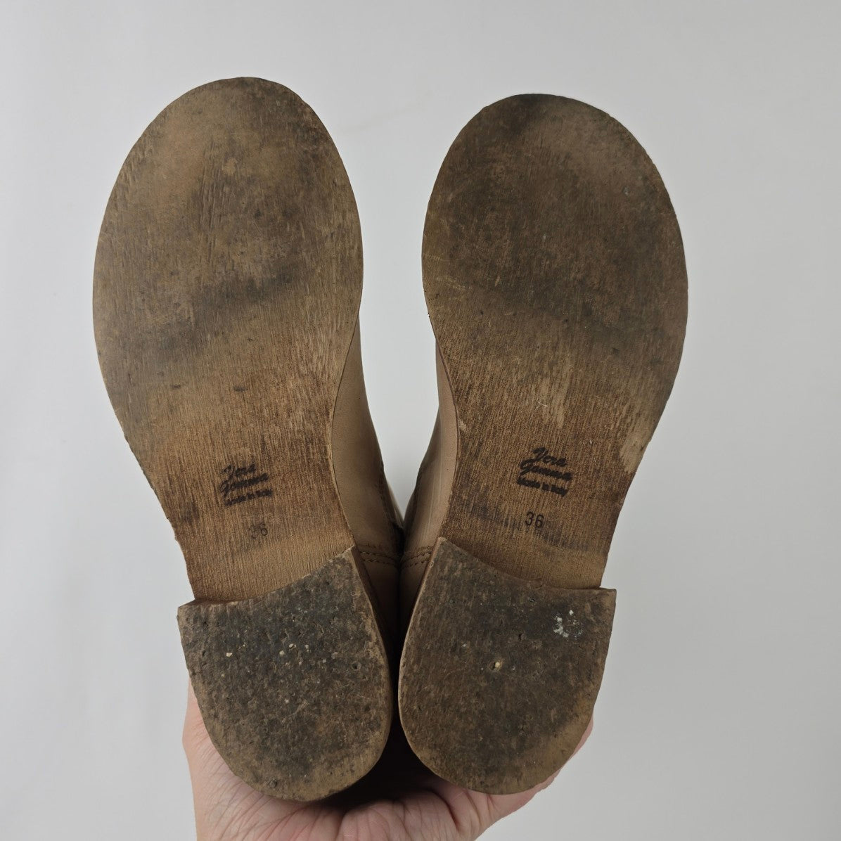 Marte's Made In Ital Brown Leather Ankle Boots Size 6