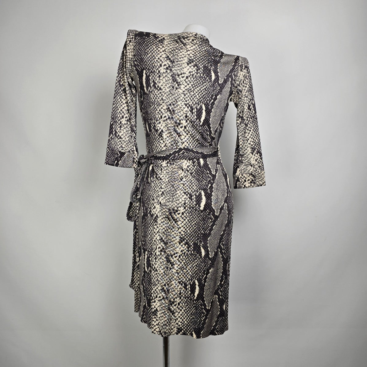 Diane Von Furstenburg Julian Python Snake-Print Silk Wrap Dress Size 2