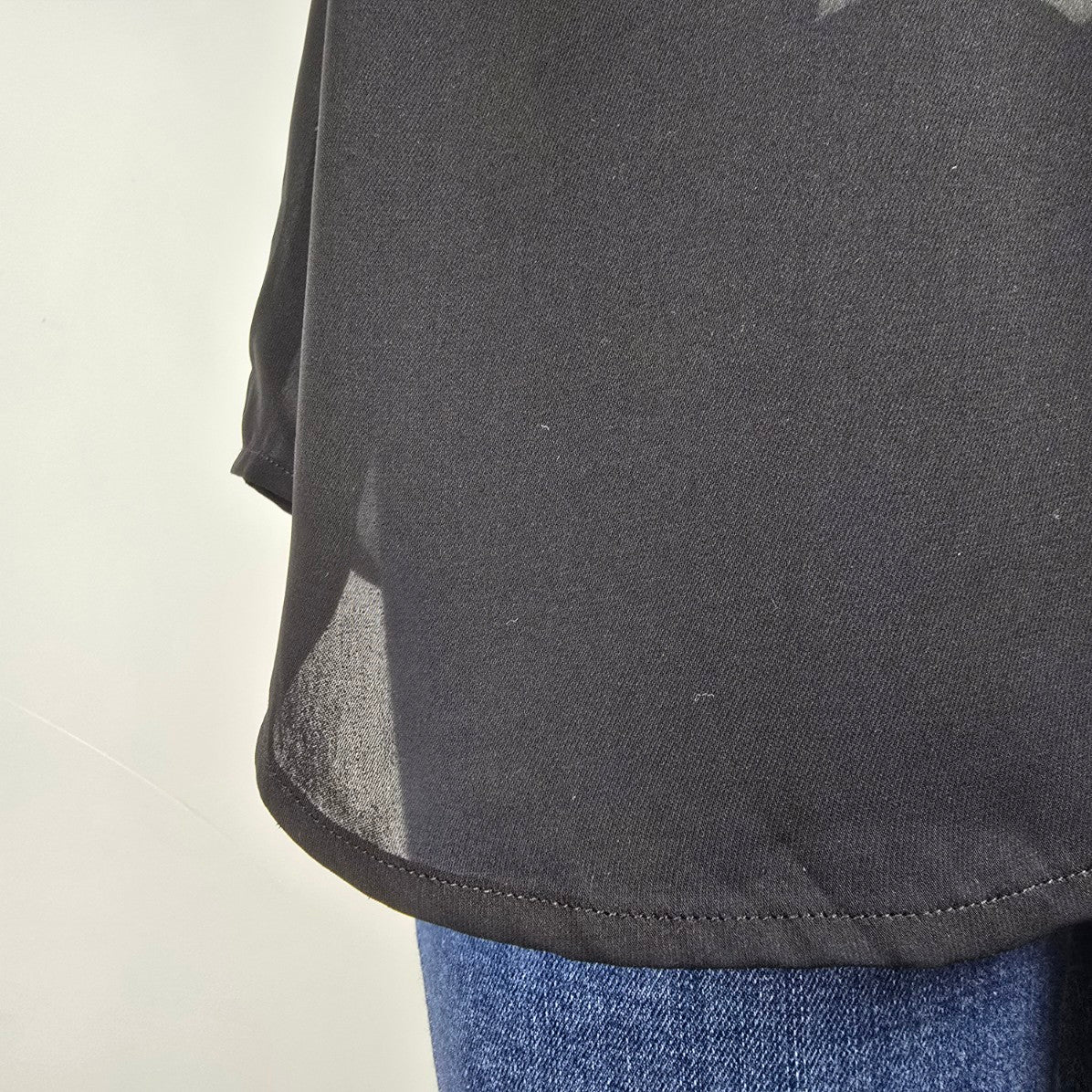 Cabi Fiore Black Floral Print Sheer V-neck Tunic Top Size M