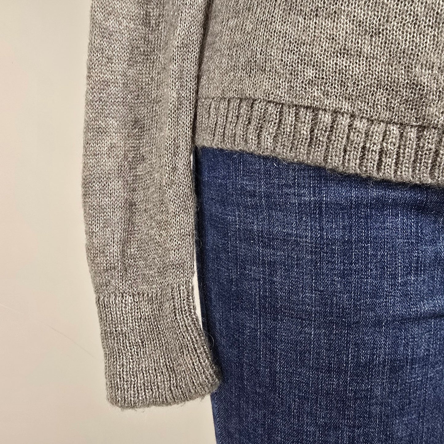 Woolrich Grey Knit Owl Sweater Size M