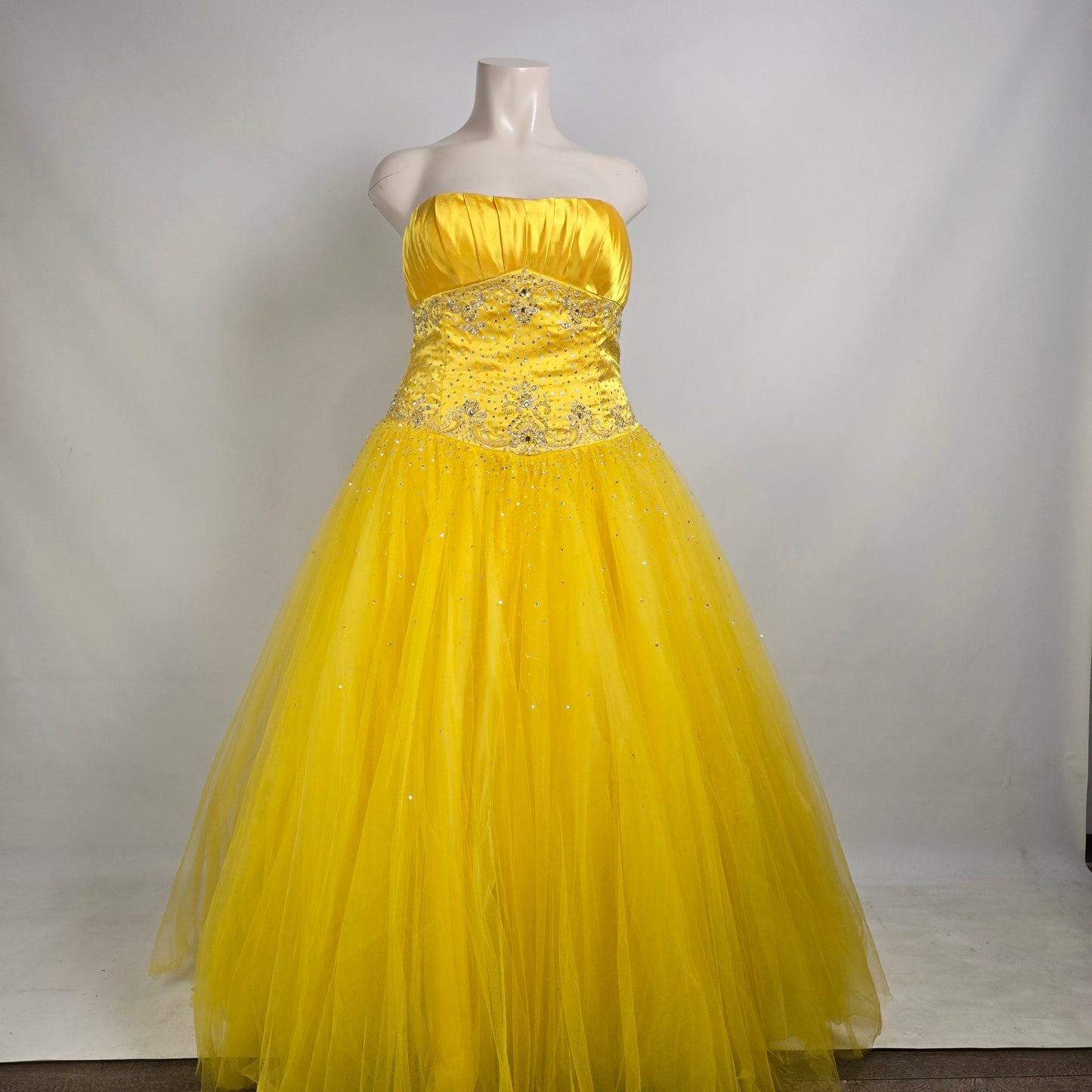 Joli Prom Bright Yellow Beaded Tulle Grad Event Dress Size 22