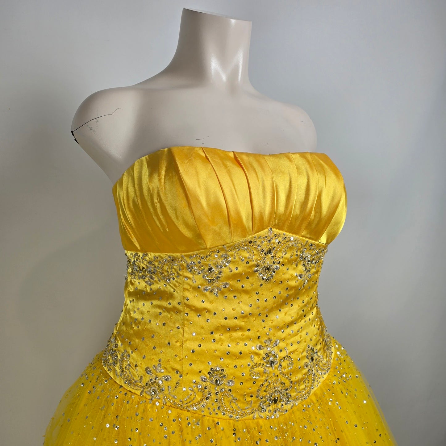 Joli Prom Bright Yellow Beaded Tulle Grad Event Dress Size 22