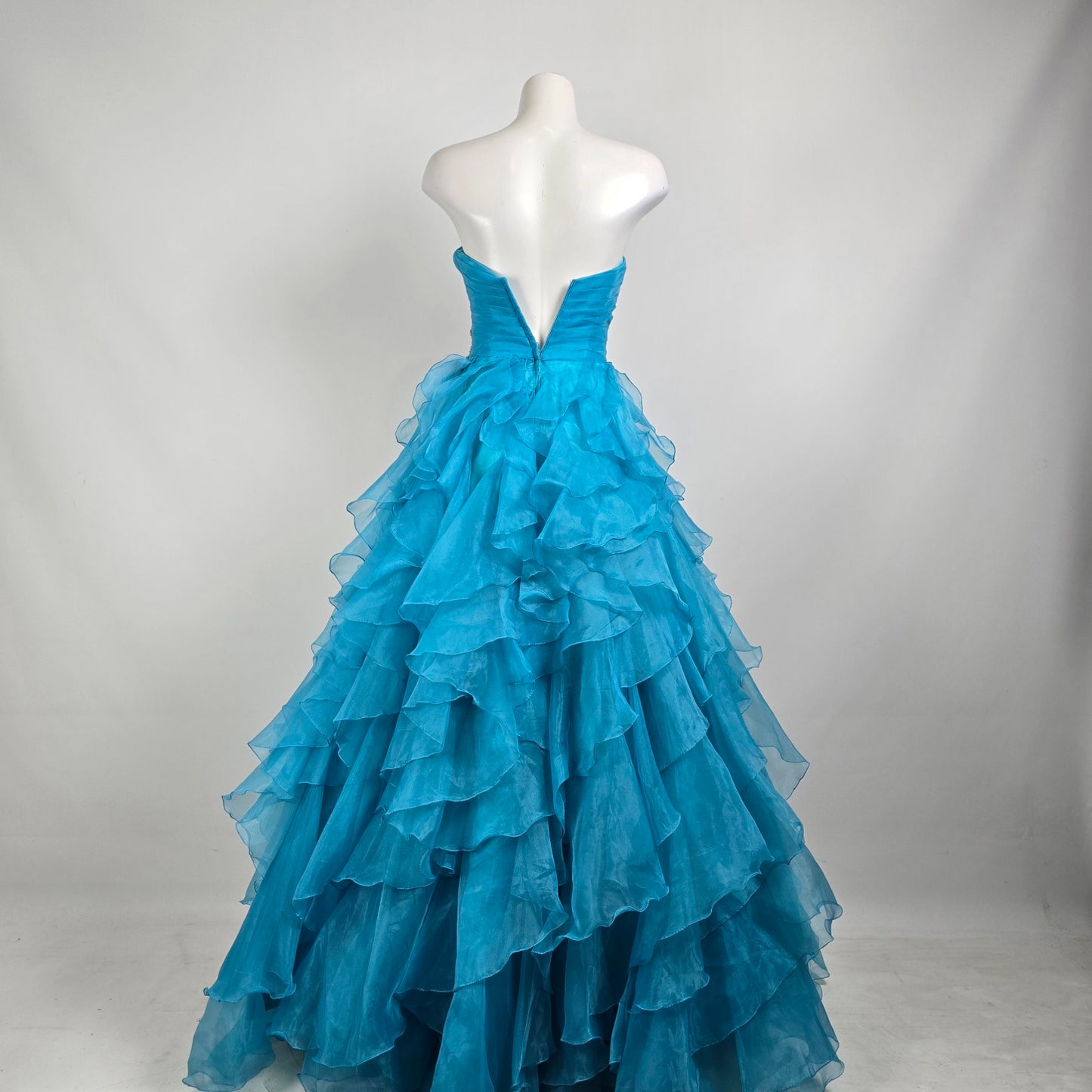 Night Moves Blue Crystal Detail Grad Eventwear Gown Size 6