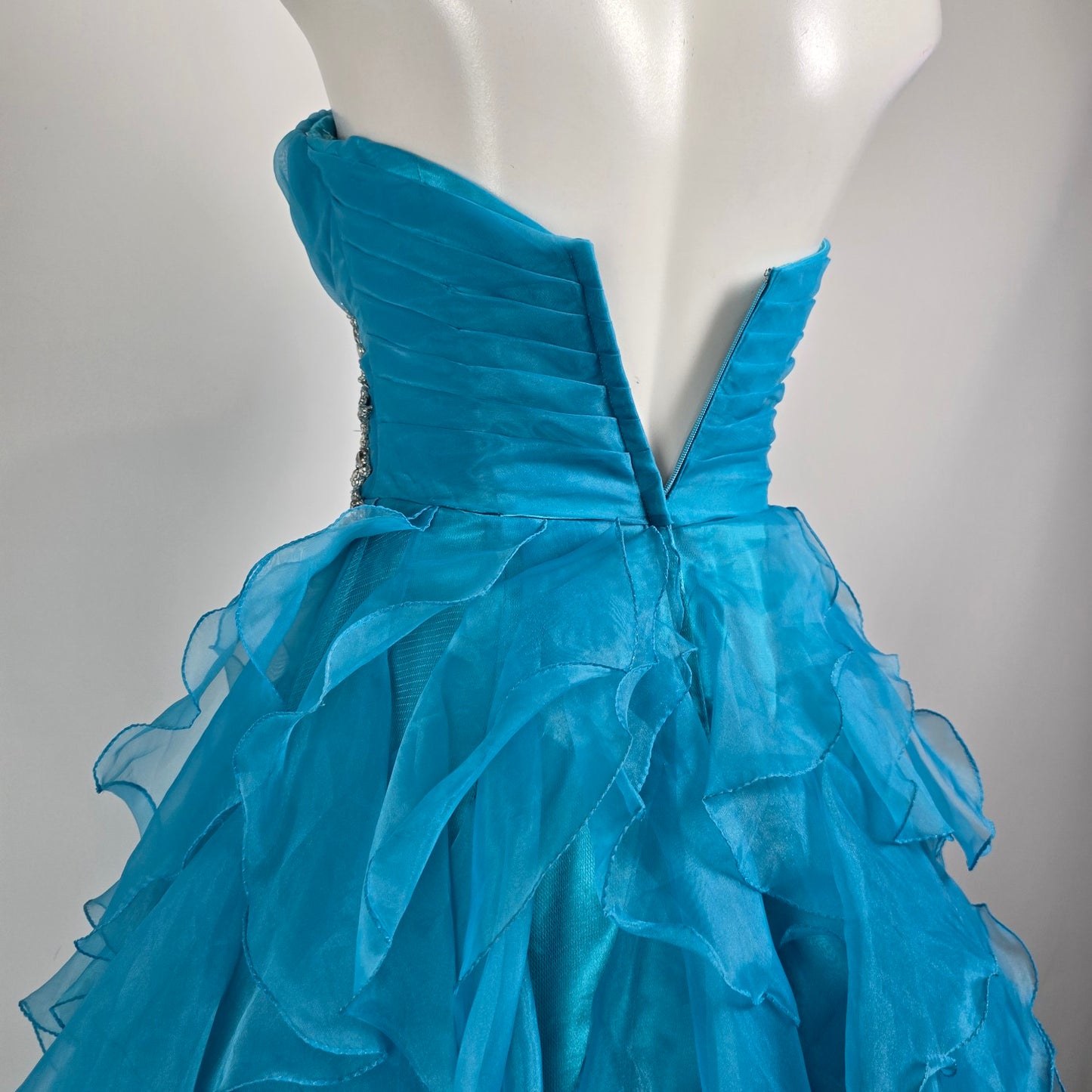 Night Moves Blue Crystal Detail Grad Eventwear Gown Size 6