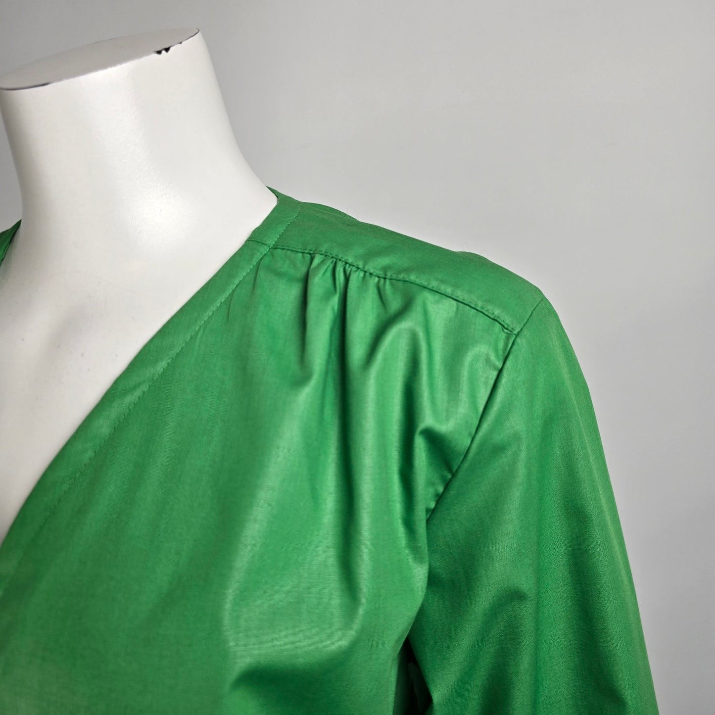 Vintage Juste Arrive Green Button Up Blouse Top Size 13
