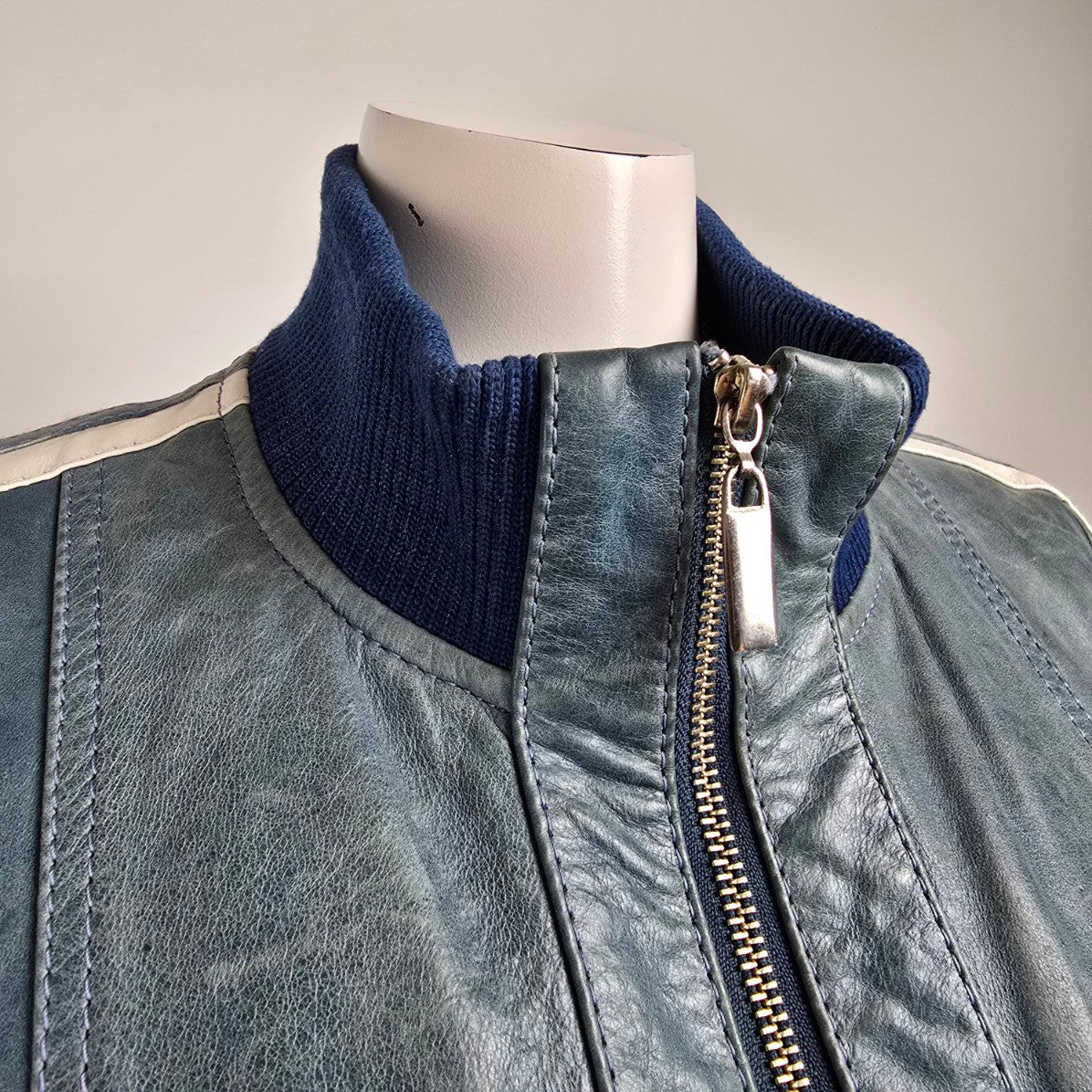 Vintage Danier Blue Leather Zip Up Jacket Size XS/S
