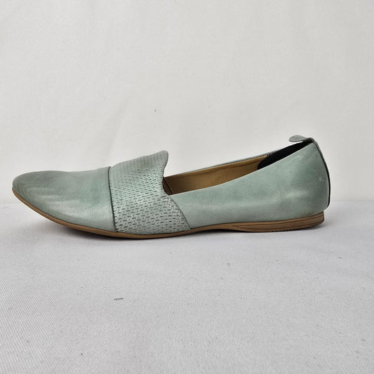Bueno Grey Leather Ballet Flats Size 8.5