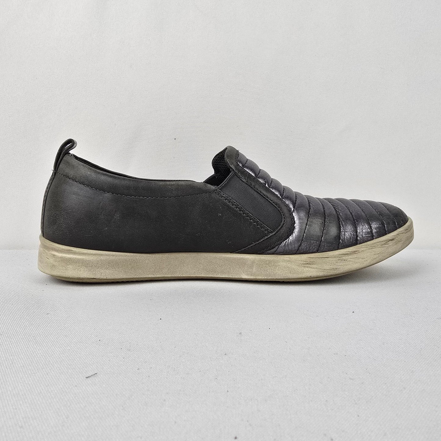 Ecco Grey Leather Slip On Shoes Size 8