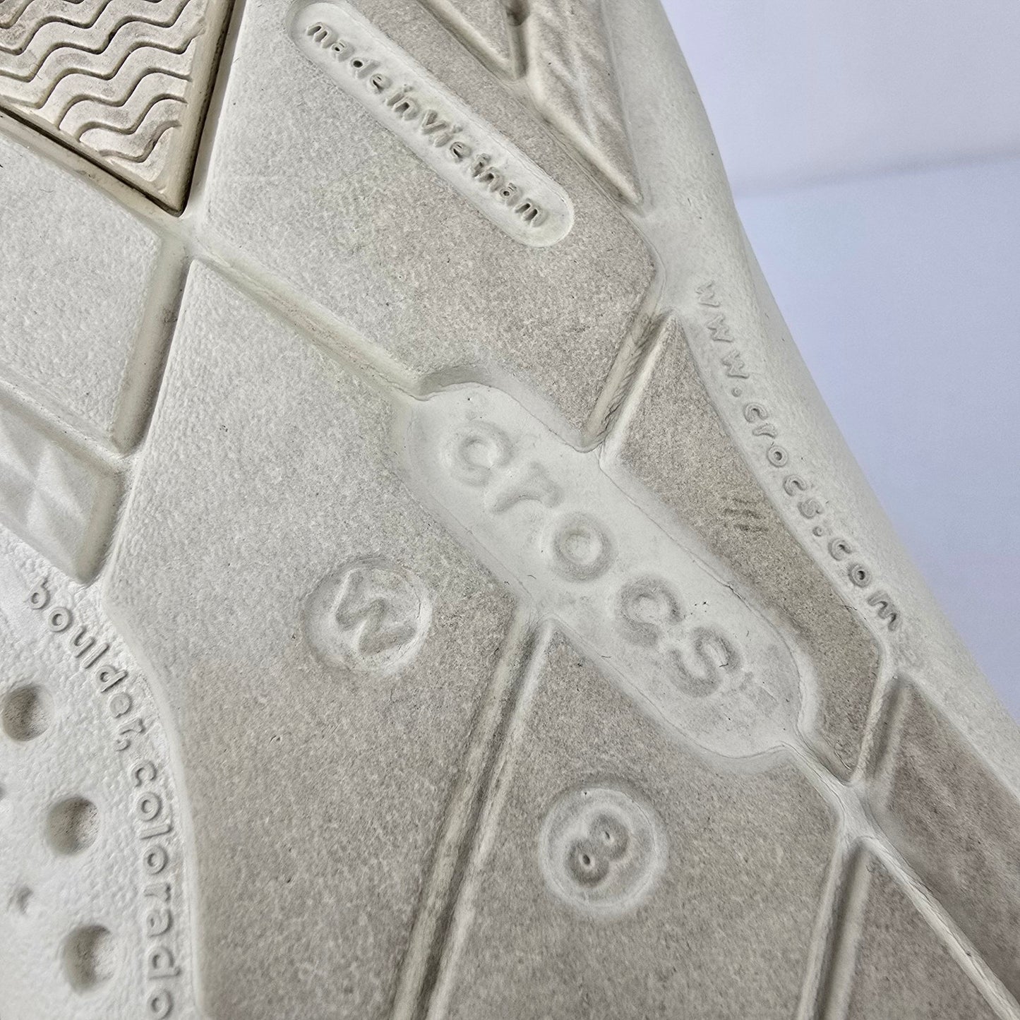 Crocs Walu Canvas Loafer Slip on Shoes Size 8