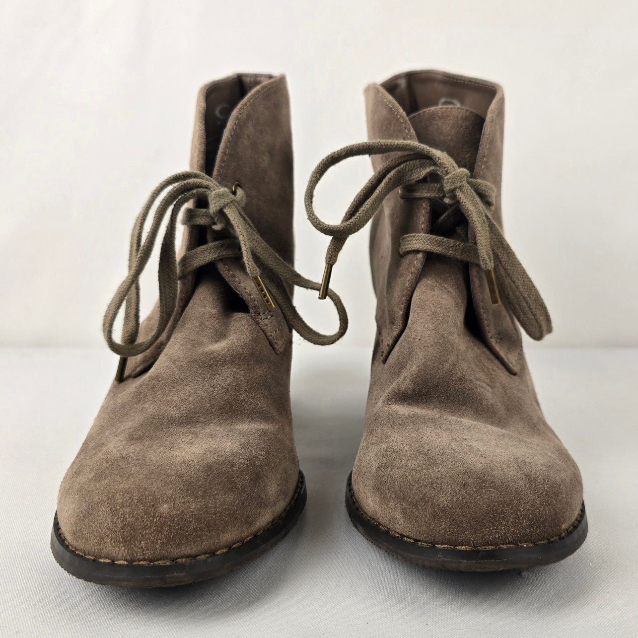 Denver Hays Taupe Suede  Lace Up Heeled Boots Size 10