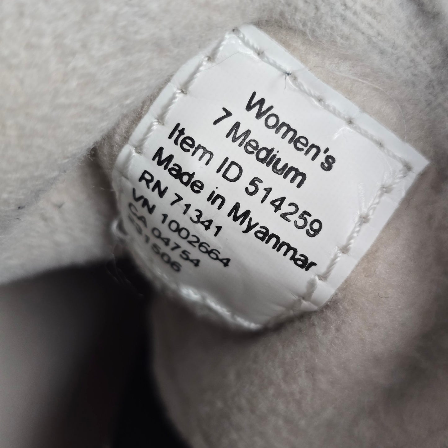 L.L.Bean Burgundy Leather Rugged Sherpa Lace-Up Boot Size 7