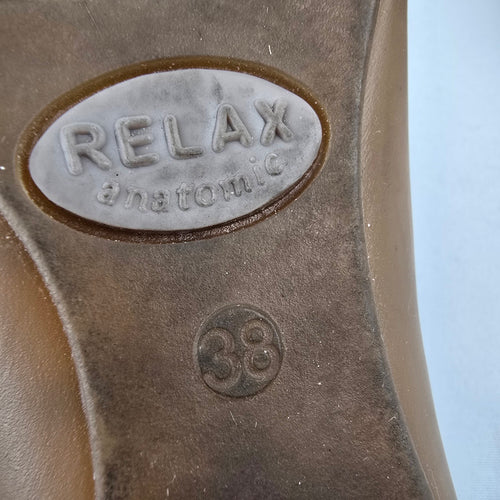Relax Anatomic Cream & Taupe Gold Ballet Flats Size 7.5