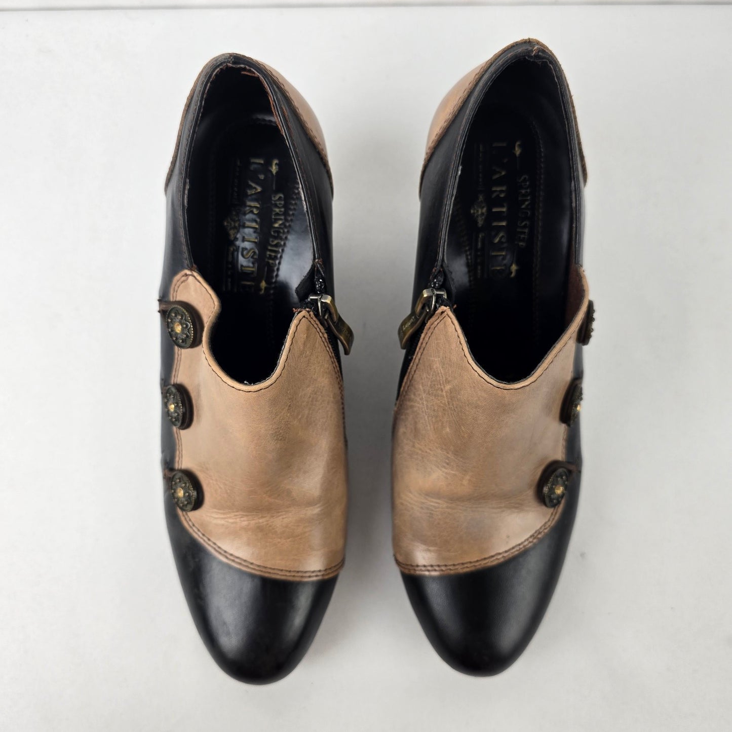 L'artiste Black & Brown Heeled Booties Size 8.5