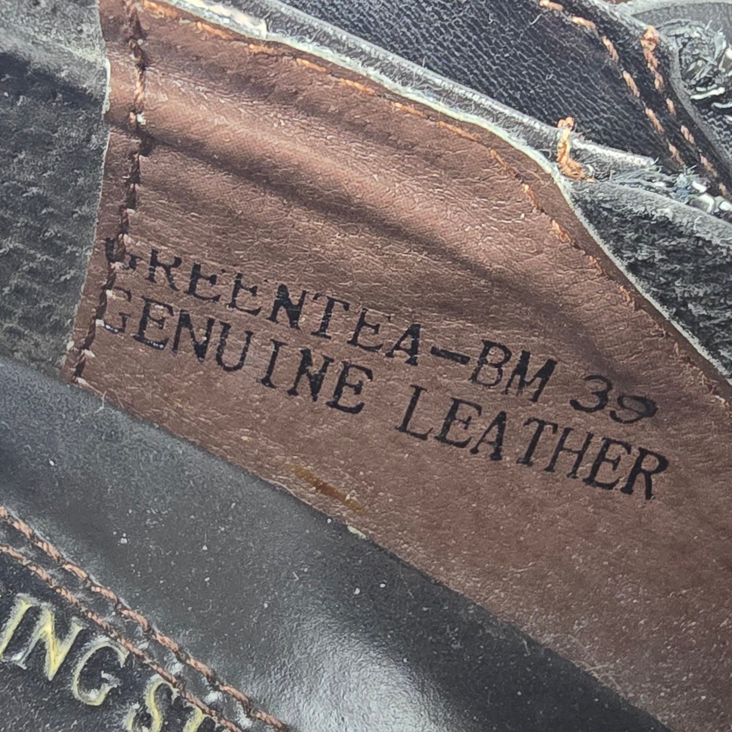 L'artiste Black & Brown Heeled Booties Size 8.5