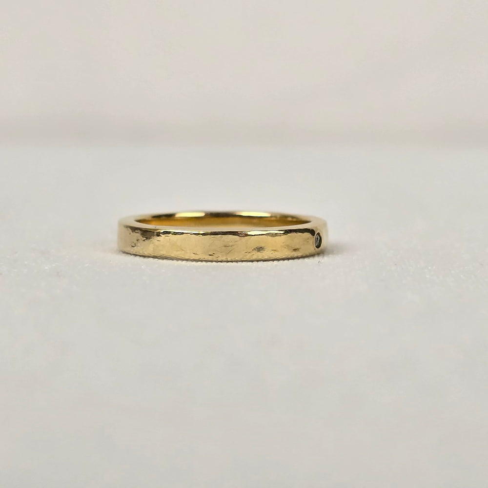 AU 10K Gold 3 Diamond Band Ring Size 7