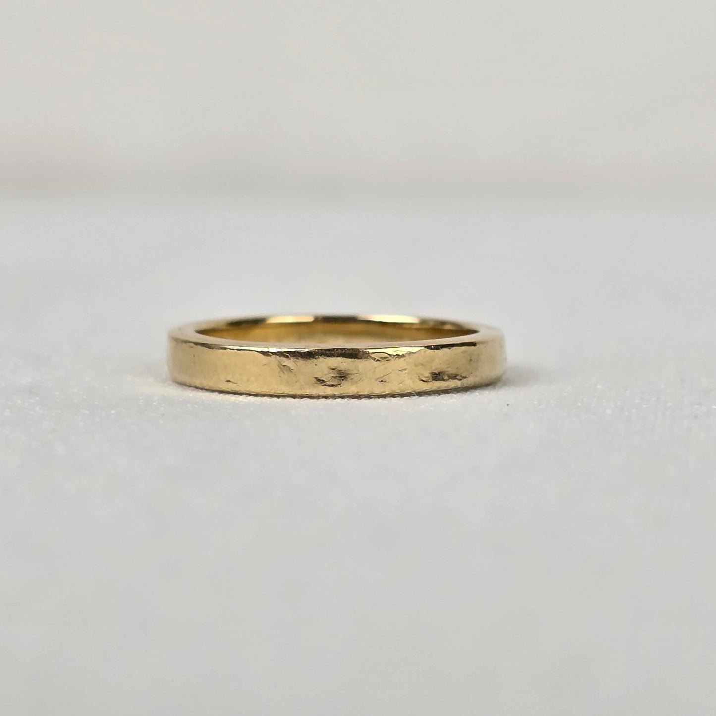 AU 10K Gold 3 Diamond Band Ring Size 7