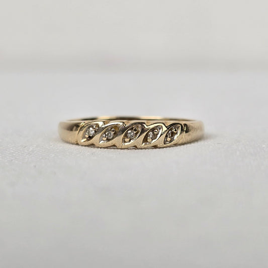 10k Gold Diamond Band Ring Size 9.5