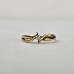 10kt Gold Diamond Ring Size 7