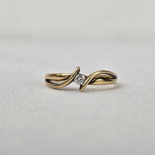 10kt Gold Diamond Ring Size 7