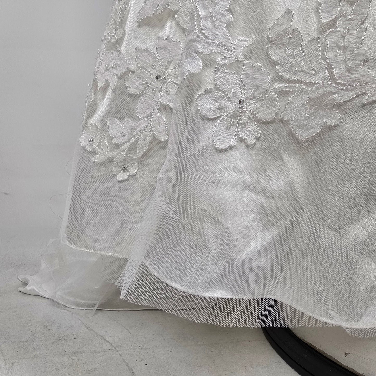 Mori Lee White Lace Overlay Wedding Dress Size 10