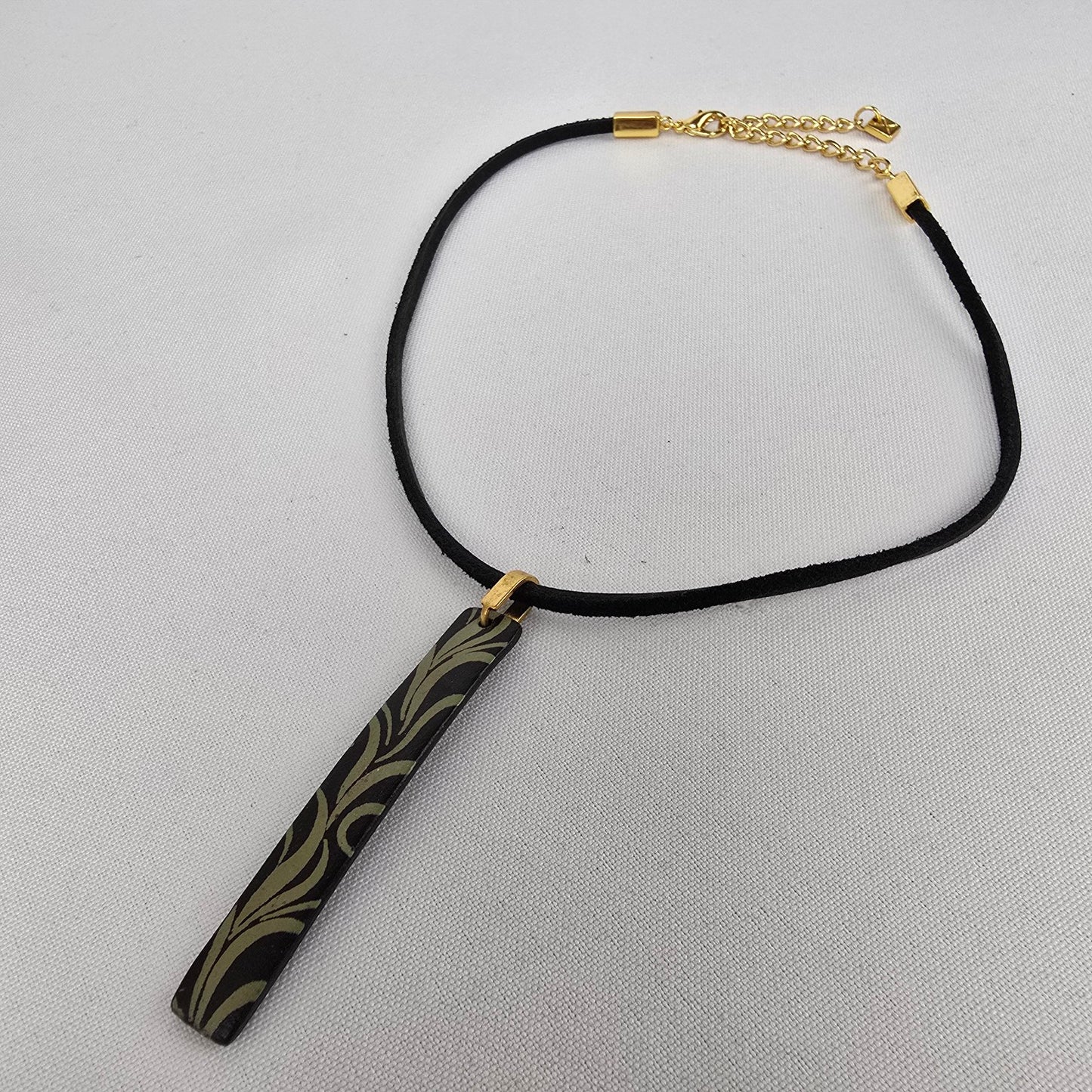 Bauxo Black Leather Pendant Choker Necklace