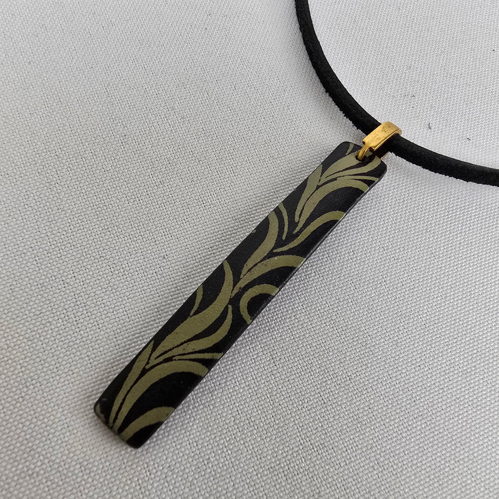 Bauxo Black Leather Pendant Choker Necklace