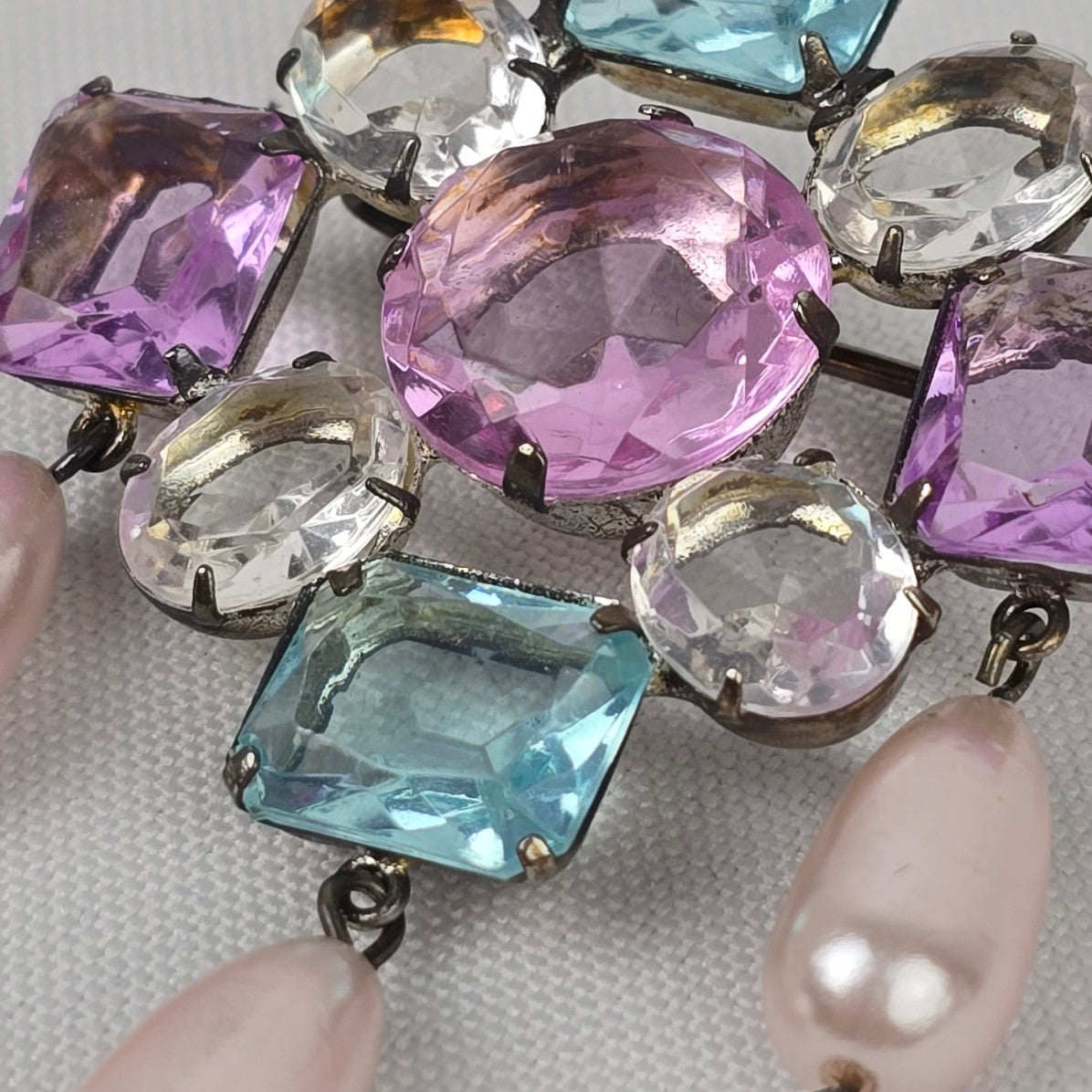 Vintage Blue & Pink Cut Glass Faux Pearl Brooch