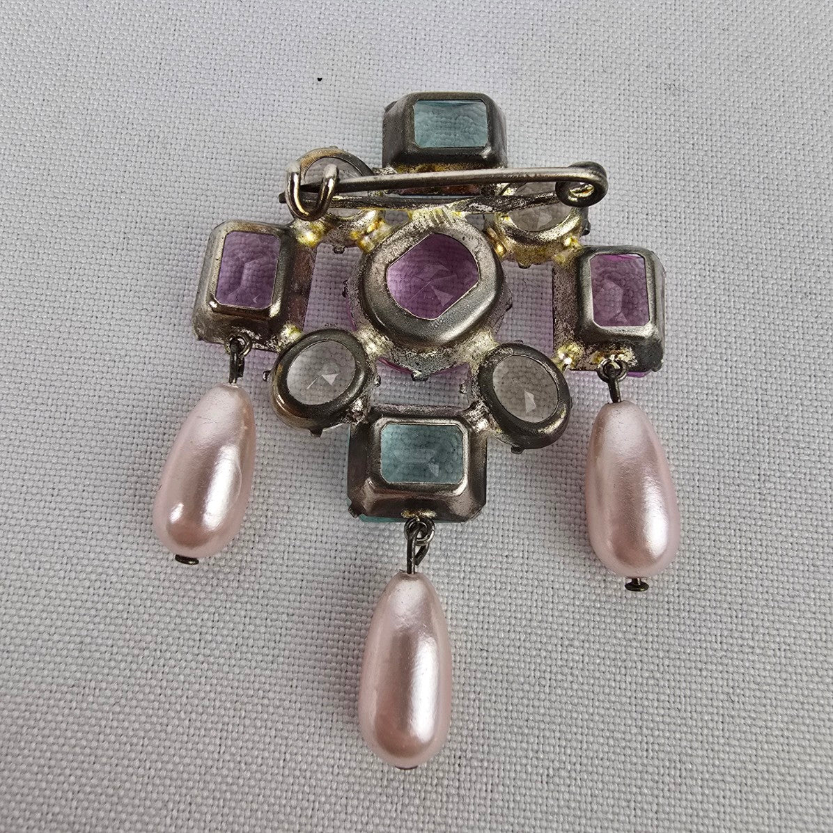 Vintage Blue & Pink Cut Glass Faux Pearl Brooch
