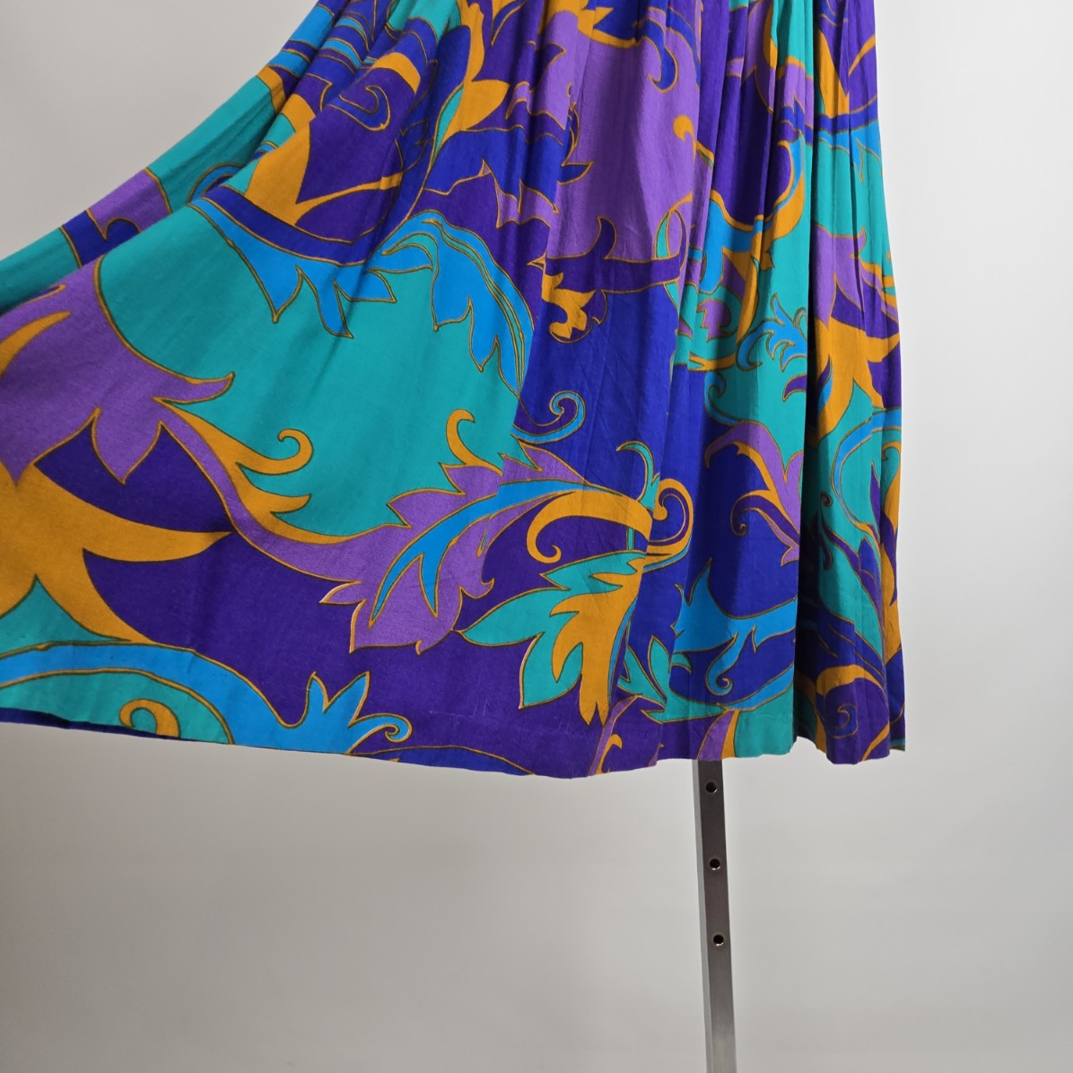 Vintage Blue Feather Print Midi Skirt Size 8