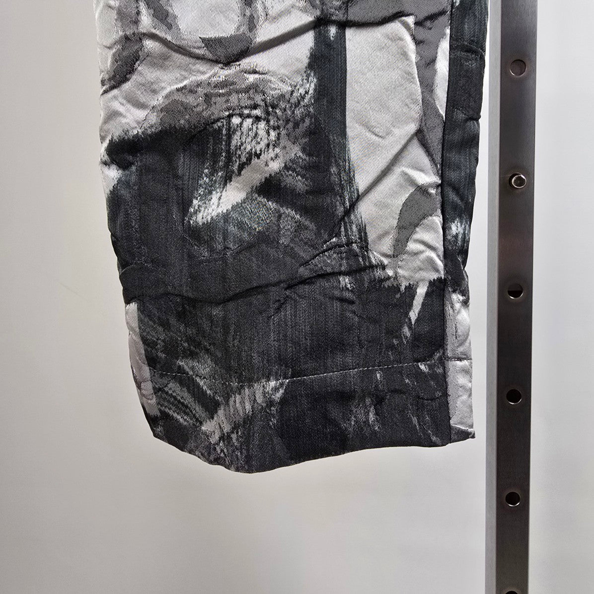 Comrags Black & Grey Graphic Print Pants Size M