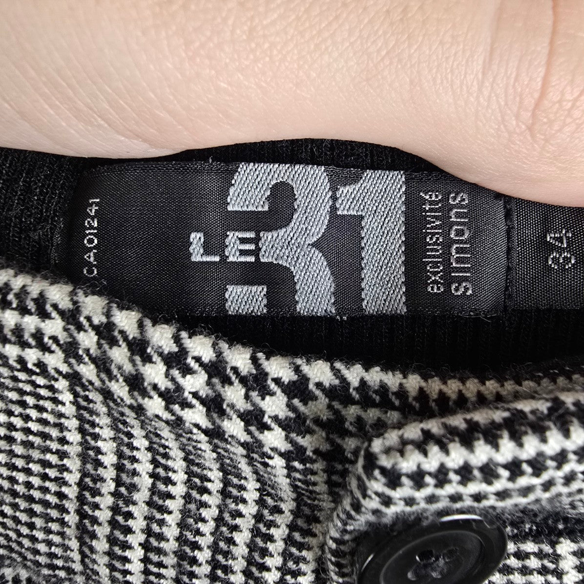 Le 31 Black Houndstooth Jogger Pants Size 34