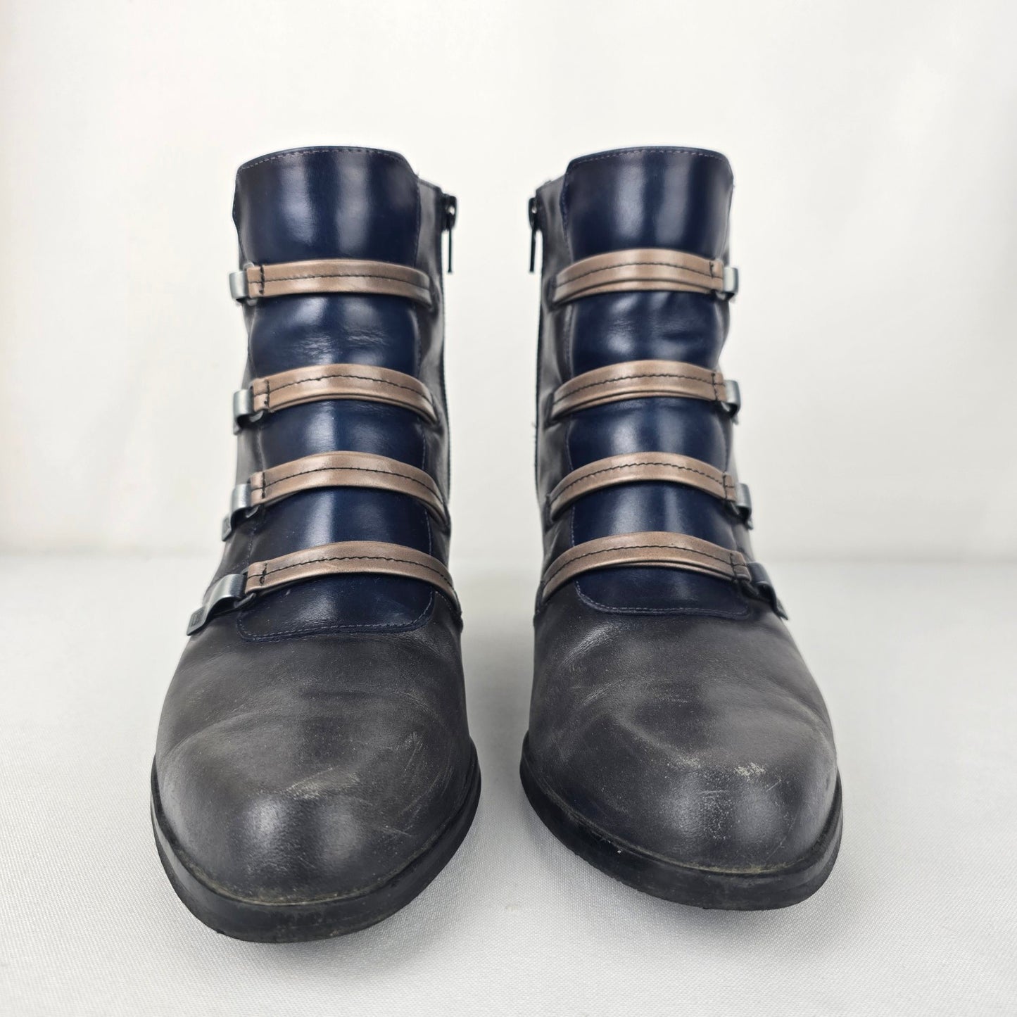 Dorking Grey Leather Heeled Boot Size 9