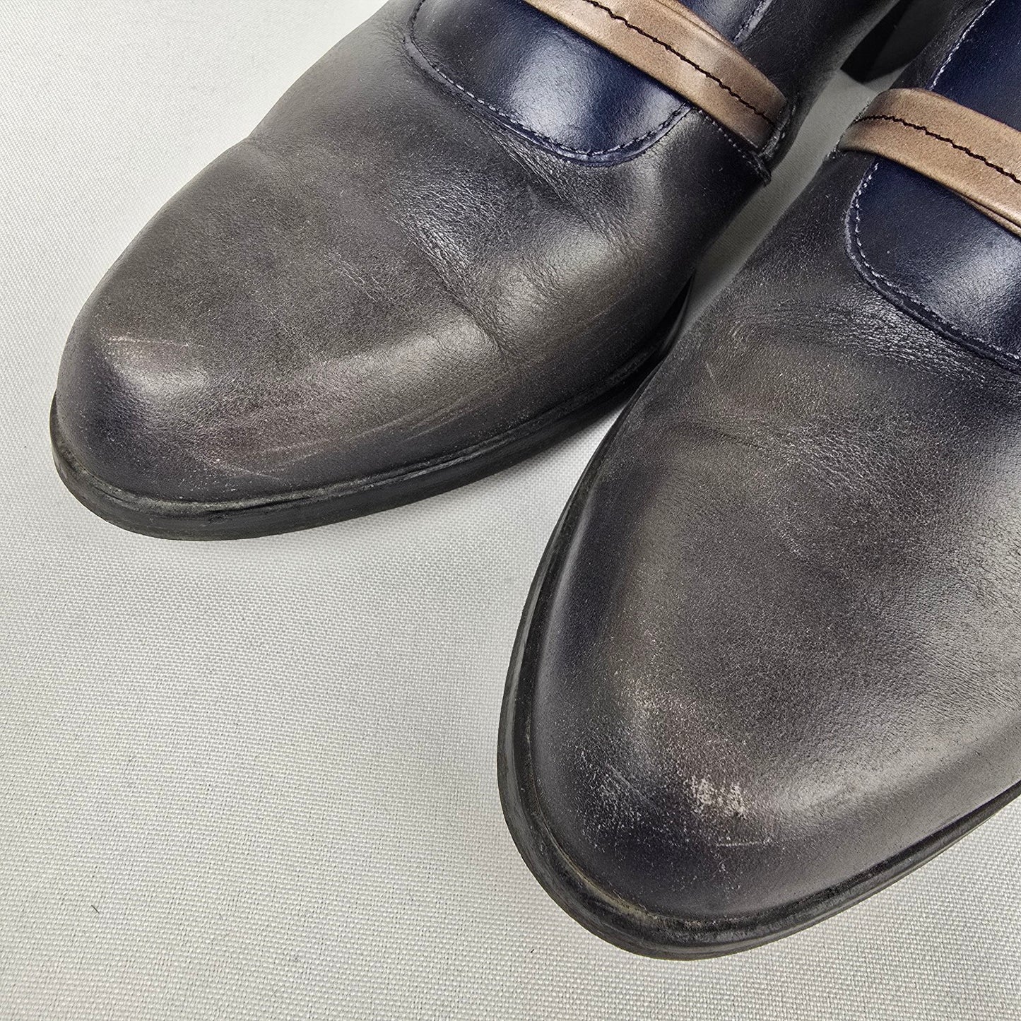 Dorking Grey Leather Heeled Boot Size 9