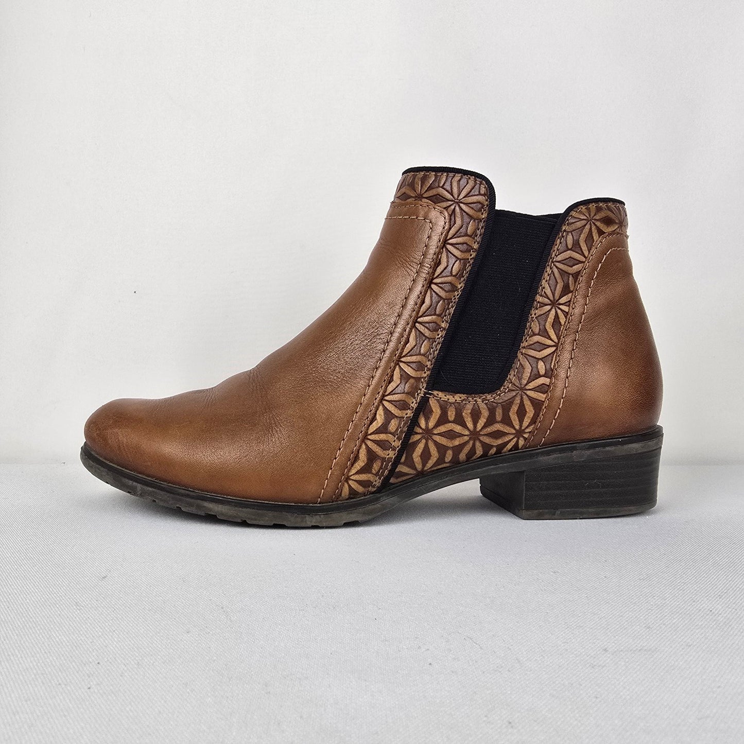 Remonte Brown Leather Floral Embossed Short Boot Size 7.5