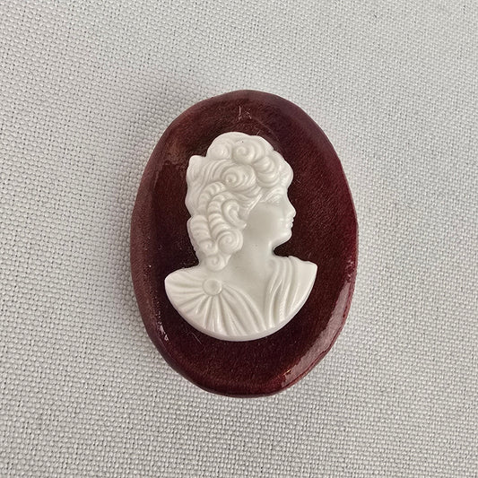 Vintage Brown Cameo Brooch
