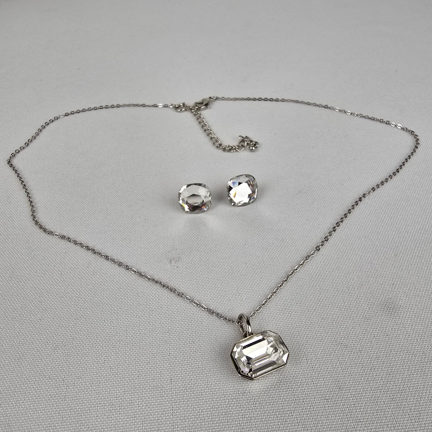 Silver Swarovski Crystals Necklace & Earring Set
