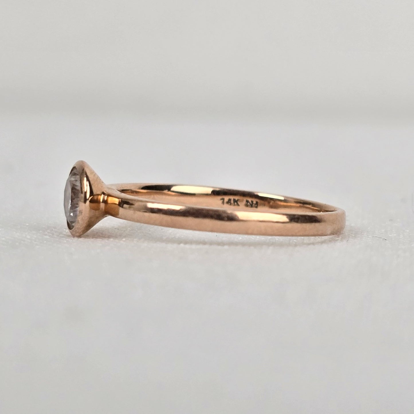 14K Gold NH Bezel Set Faux Diamond Ring Size 7