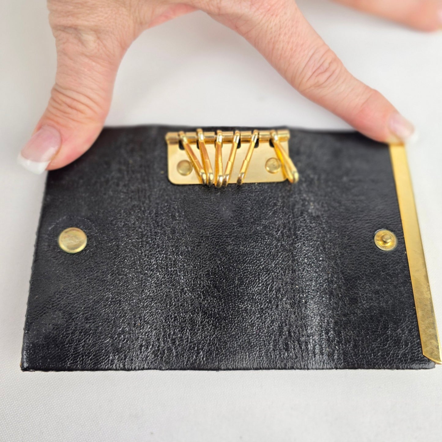 Vintage Black & Gold Metal Mesh Key Holder