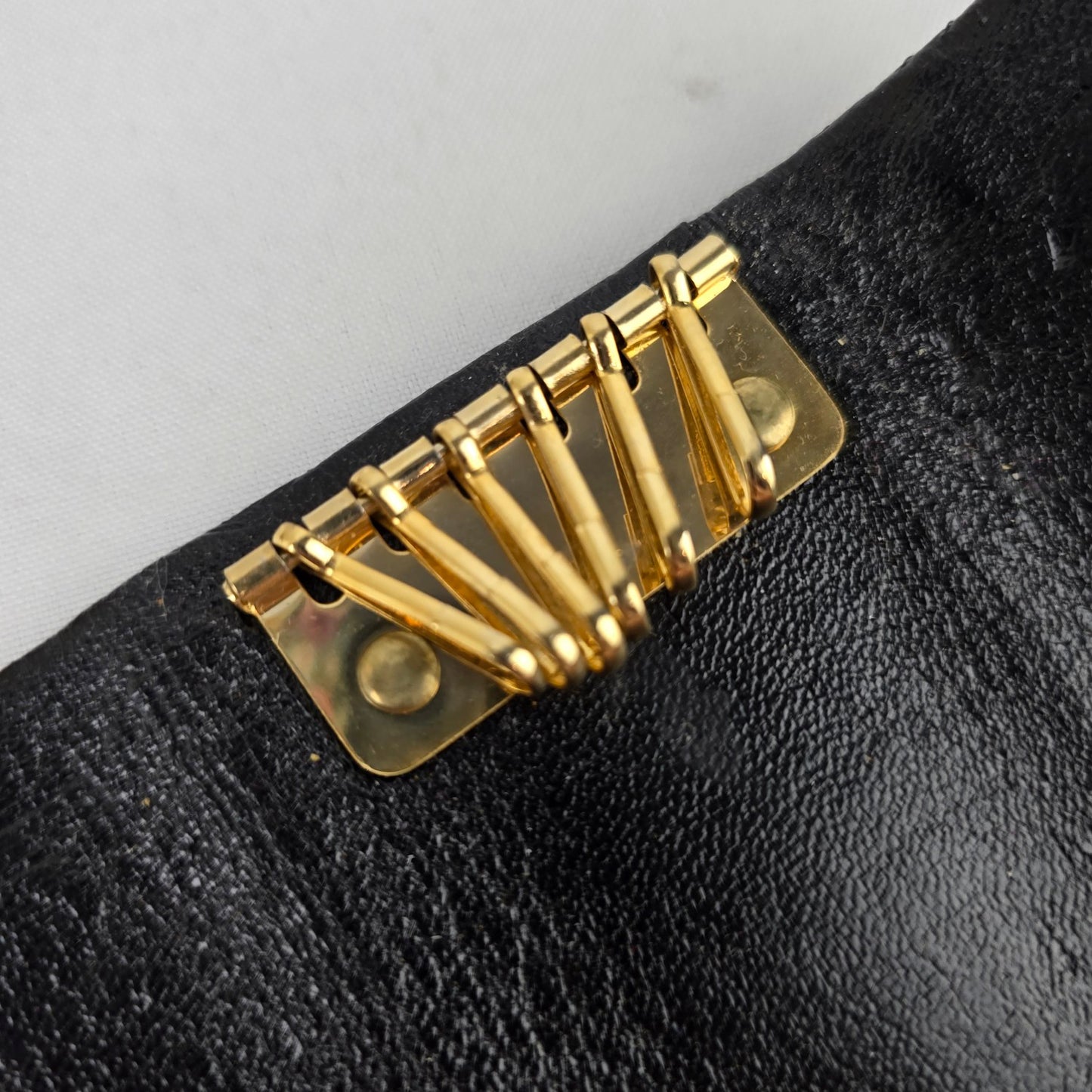 Vintage Black & Gold Metal Mesh Key Holder