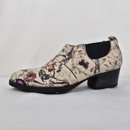 Bussola Floral Print Leather Booties Size 8