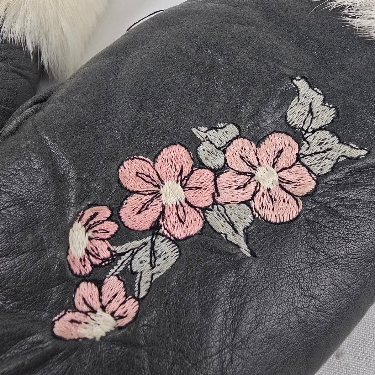 Vintage Michelle Decour Leather Fur Flower Embroidered Mittens