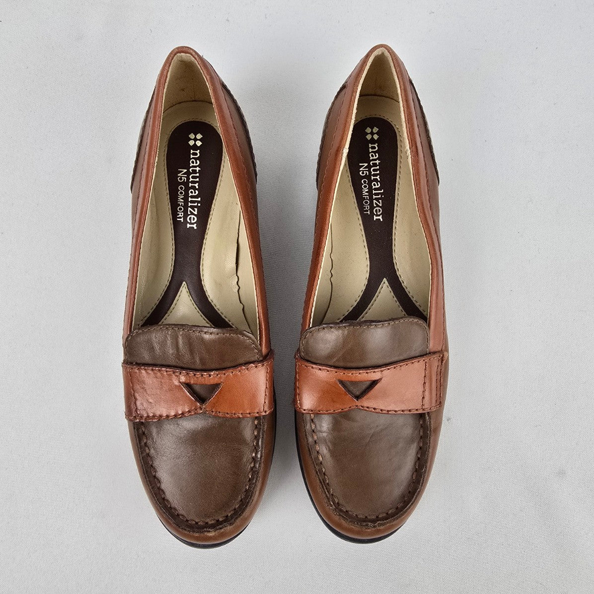 Naturalizer Brown Leather Loafers Size 6.5