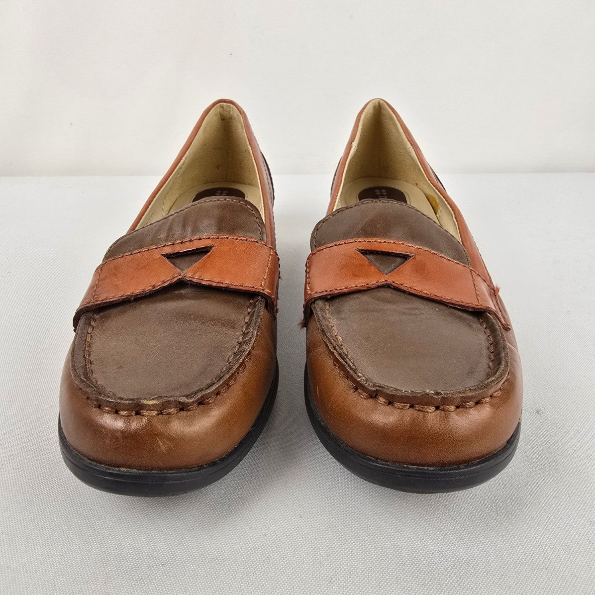 Naturalizer Brown Leather Loafers Size 6.5