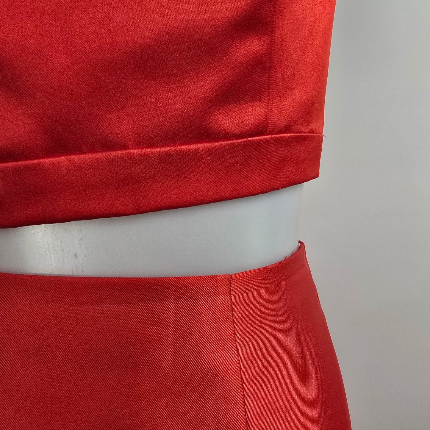 Angela & Alison Red Two Piece Grad Eventwear Gown Size 2